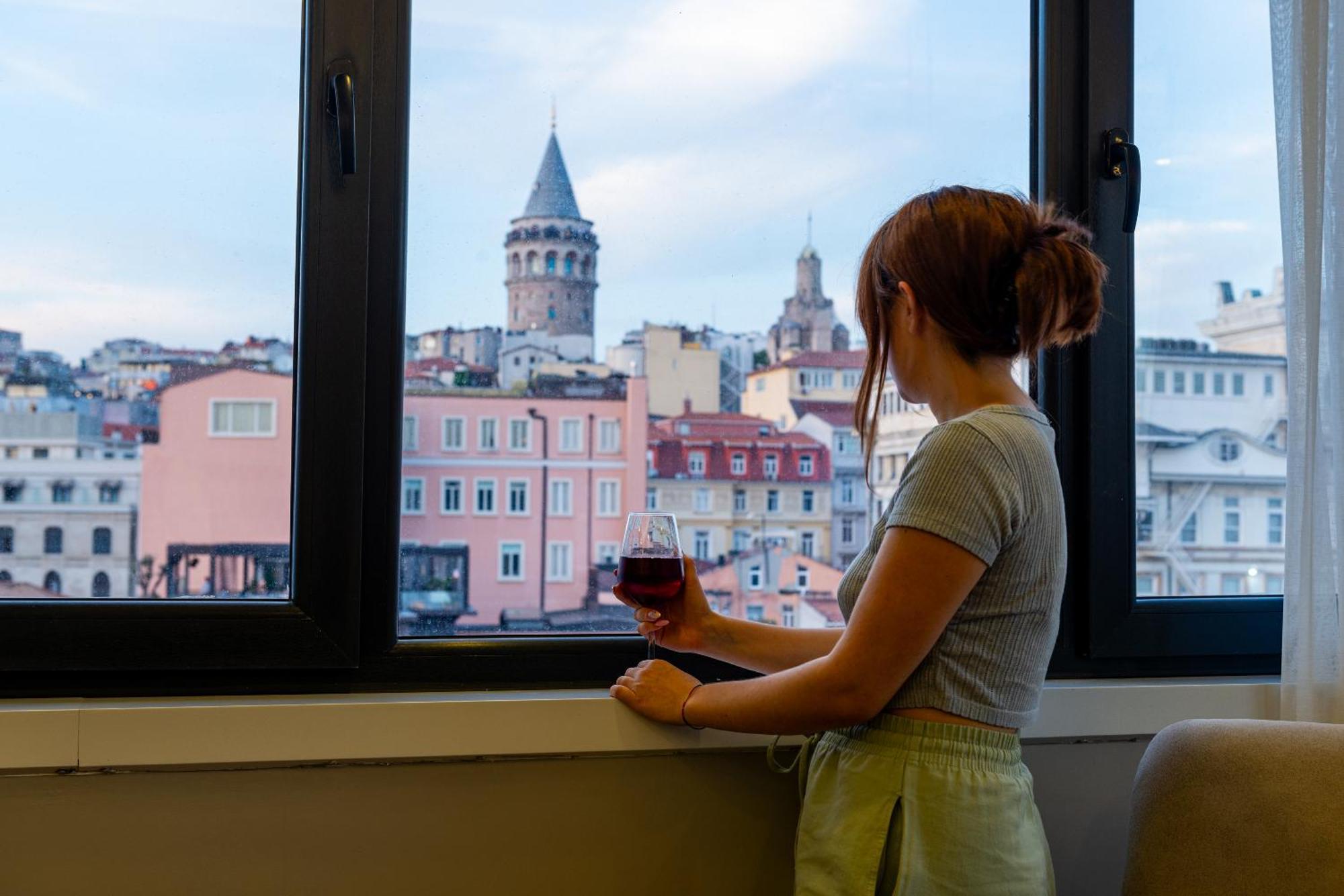 Art Karakoey Aparthotel Istanboel Buitenkant foto