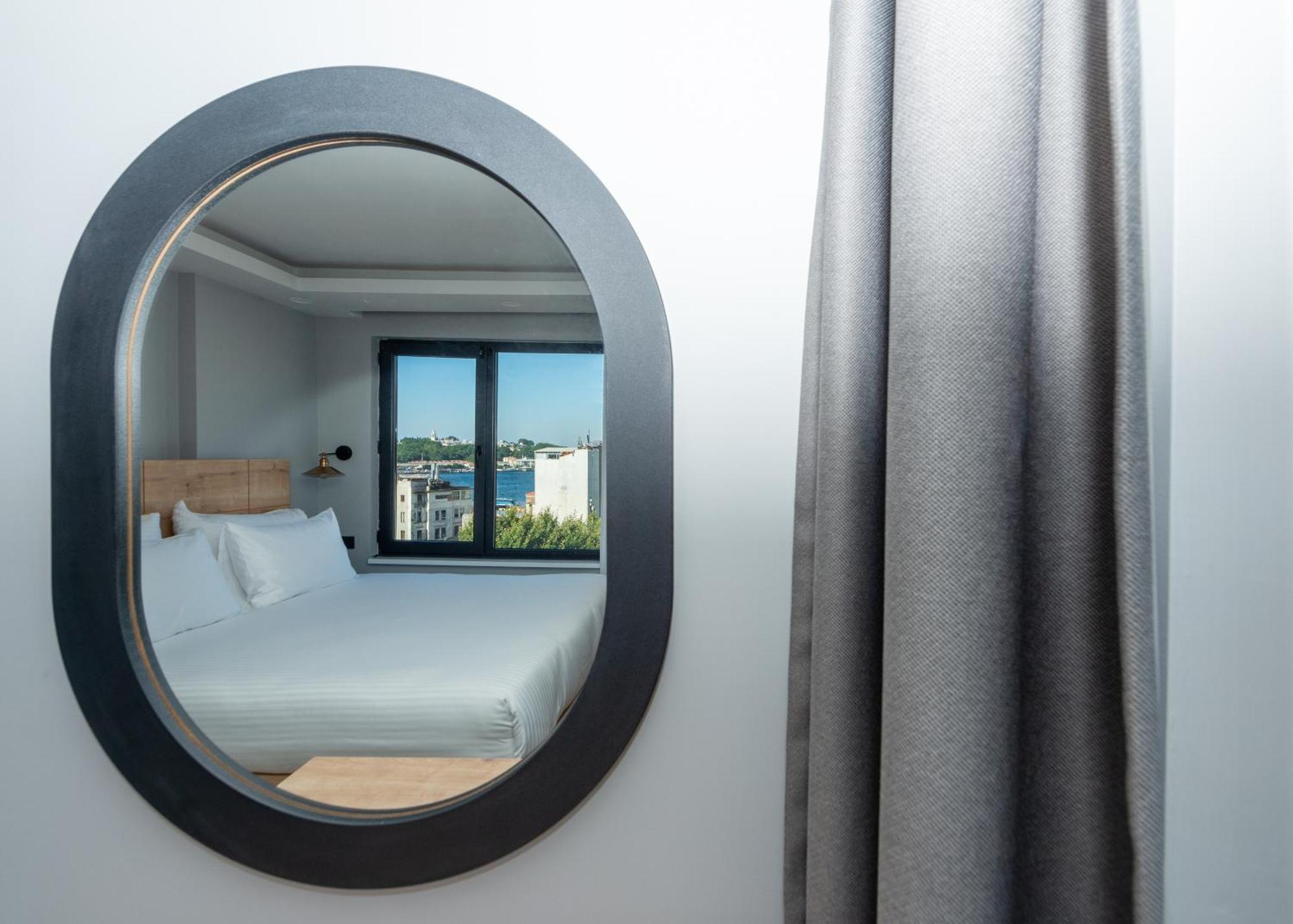 Art Karakoey Aparthotel Istanboel Buitenkant foto